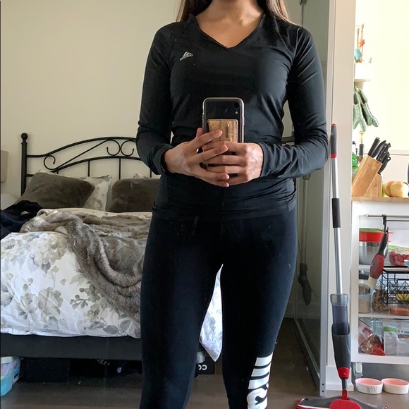 Adidas Long Sleeve Activewear - Picture 5 of 7